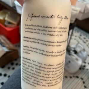 Falling in love philosophy romantic body lotion includes pump never opened